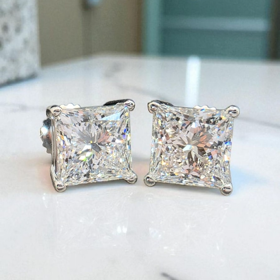 2.00 D VS1 Ct Princess Lab Grown Diamond Studs Set in 14k White IGI Certified