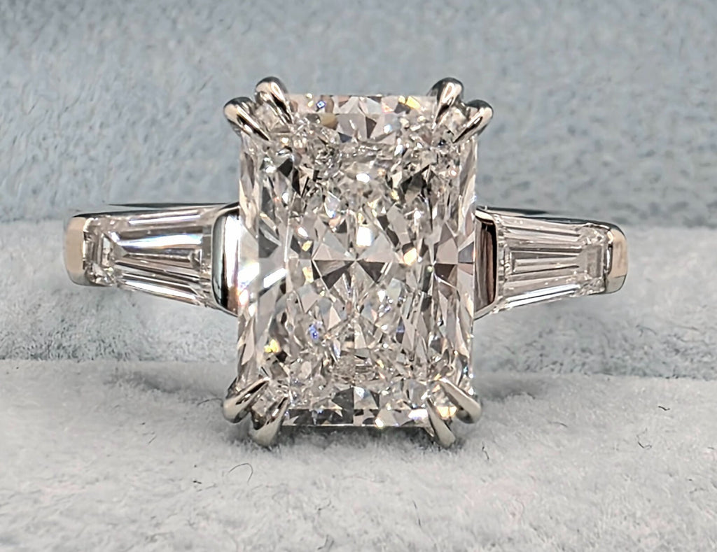 4.70 Ct E VS1 Radiant Lab Grown Diamond Ring IGI Certified Platinum