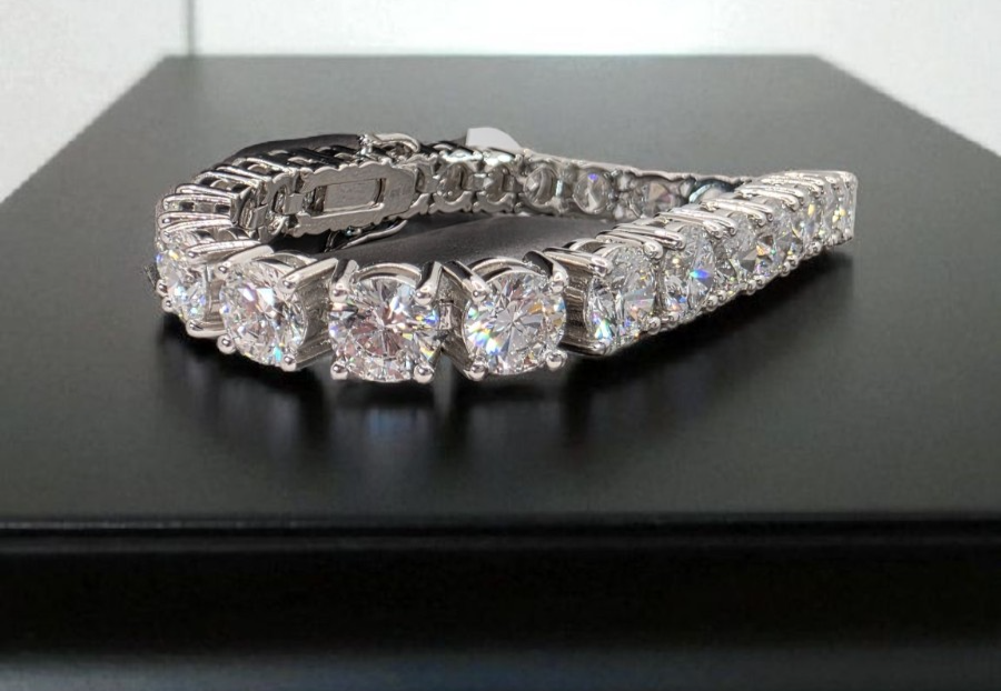 27.00 Ct D-F VVS Lab Grown Diamond Bracelet 14k White Gold GIA Authenticated