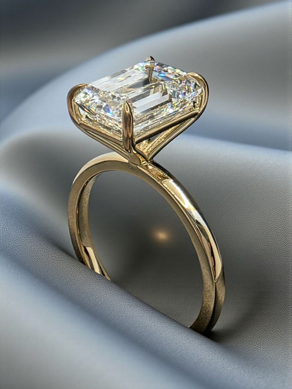 4.00 Ct Emerald Cut D VS1 Diamond Ring Lab Grown IGI Certified Set in 14k Yellow