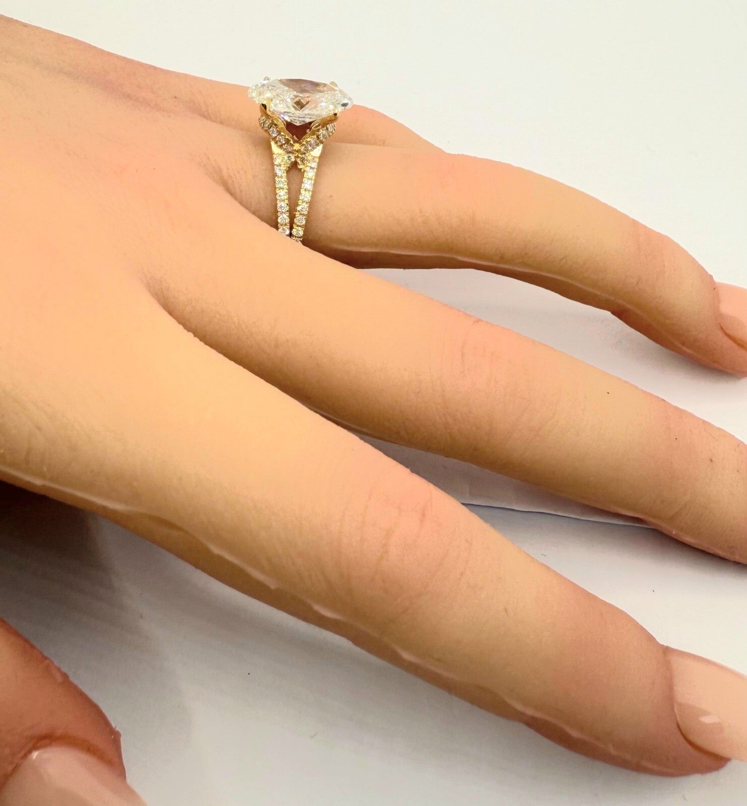 4.60 Carat E VS1 Oval Diamond Engagement Ring IGI Certified Lab Grown 14k Yellow