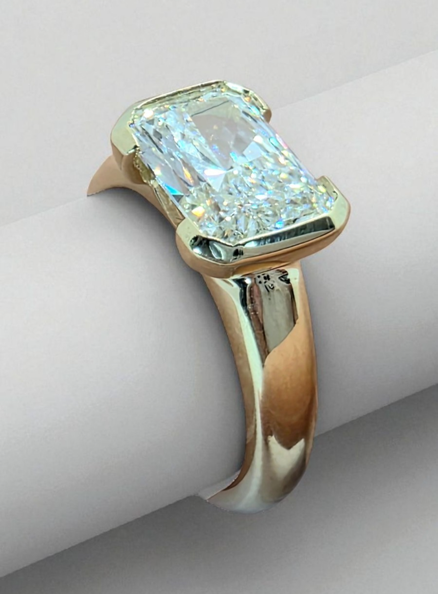 3.00 Ct IGI D VS1 Certified Radiant Cut Lab Grown Diamond Ring East West 14k