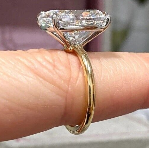 5.00 Cushion F VS1 18k Yellow Lab Grown Diamond Ring IGI Certified