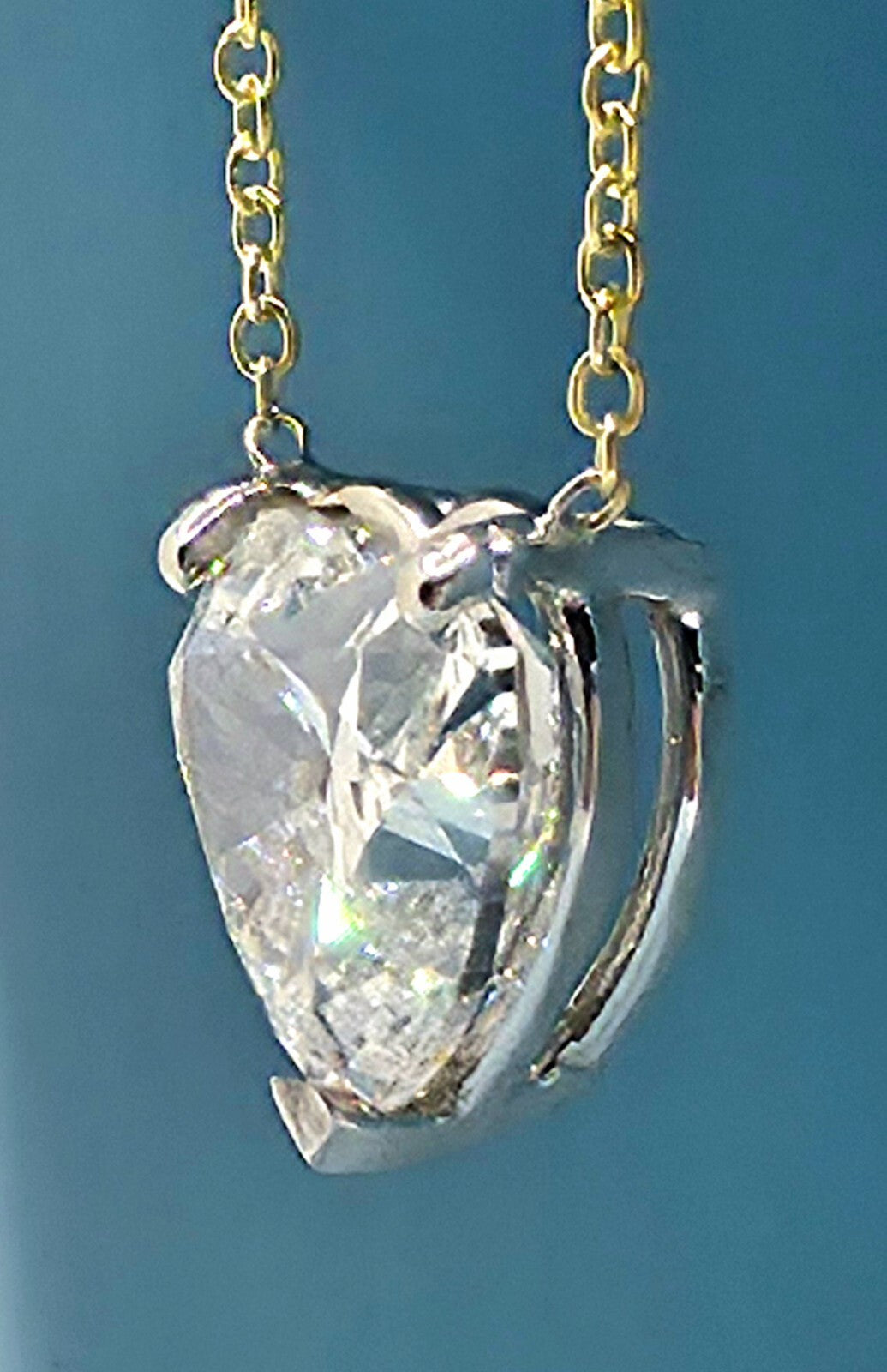 2.00 Ct D VS1 Lab Grown Heart Shaped Diamond Pendant 14k Gold IGI Certified