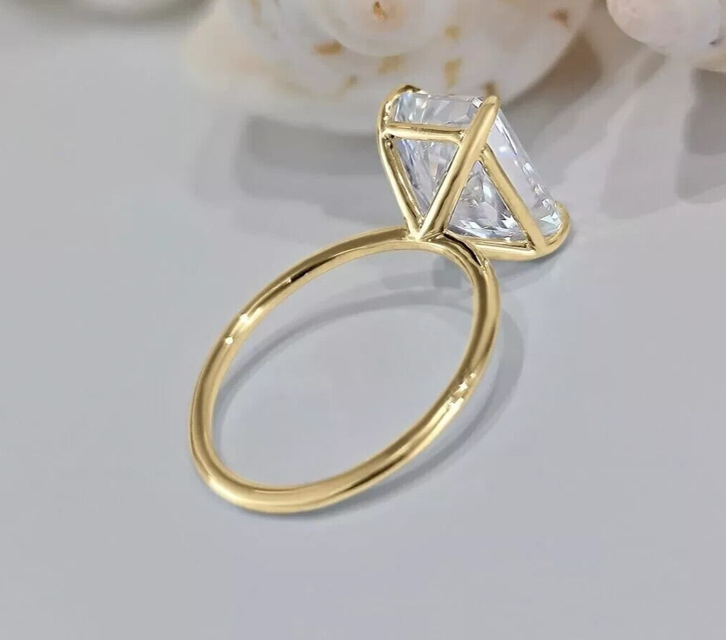 5.00 Ct G VS1 Radiant IGI Certified Lab Grown Diamond Ring Set in 18k Yellow