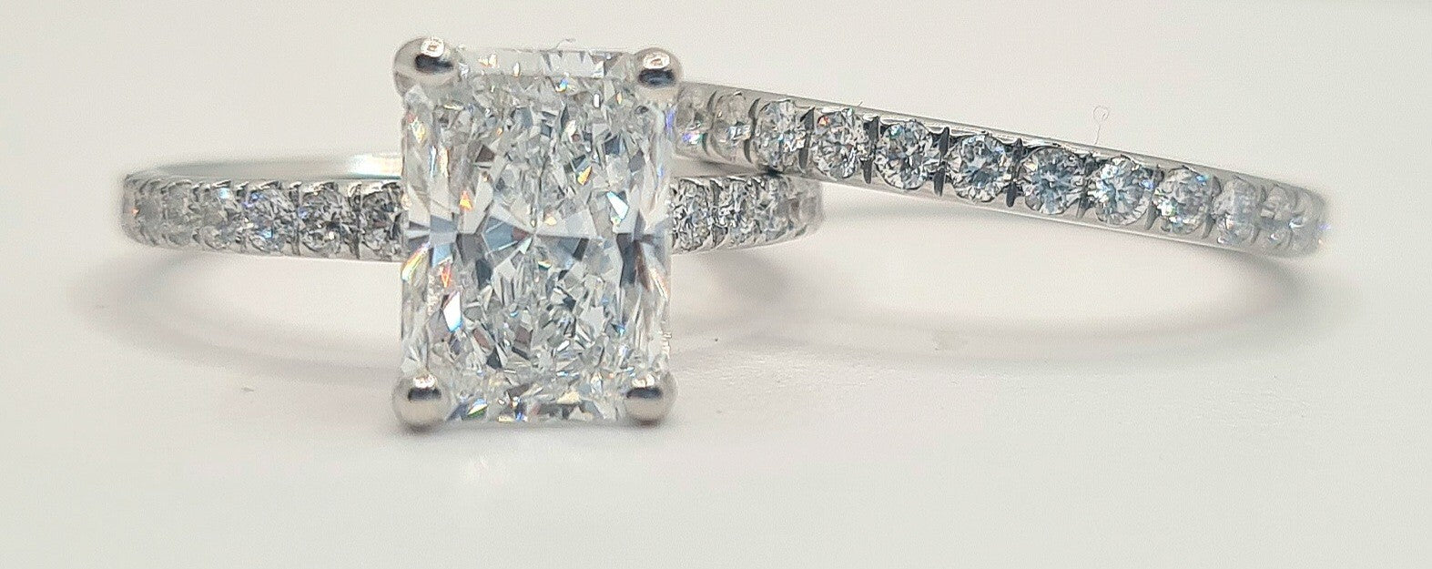 3.00 Ct E VS1 Lab Grown Radiant Diamond Ring With Band IGI Certified Diamond