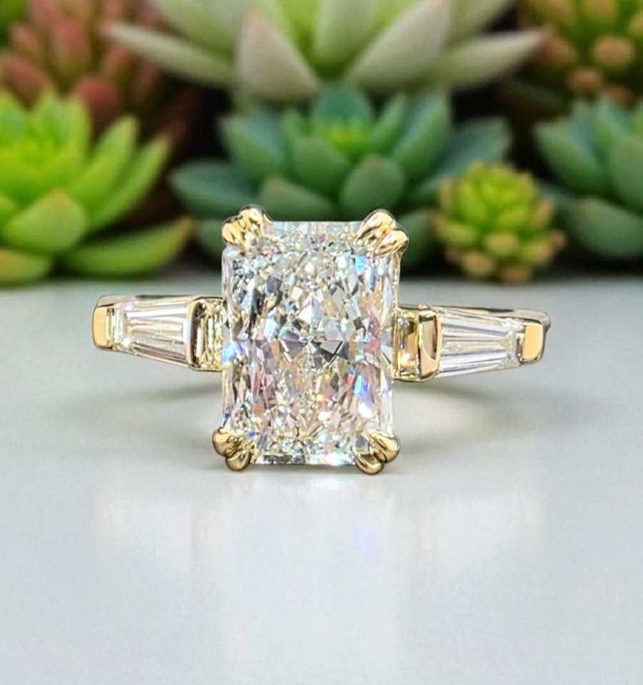 4.70 Ct E VS1 Radiant Lab Grown Diamond Ring IGI Certified 14k Yellow Gold