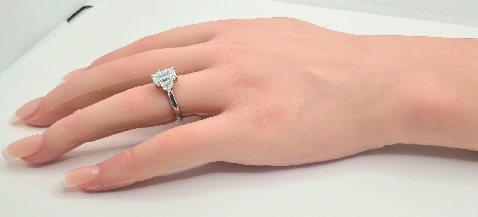 3.00 Carat Lab Grown Diamond 3 Stone Ring D VS1 IGI Certified Platinum