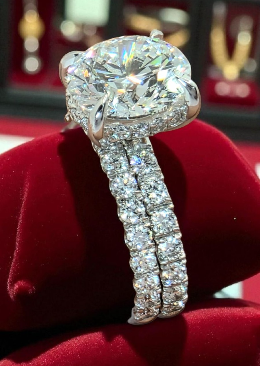 4.10 Ct D VS1 Round Lab Grown 14k Diamond Engagement Ring Set IGI Certified