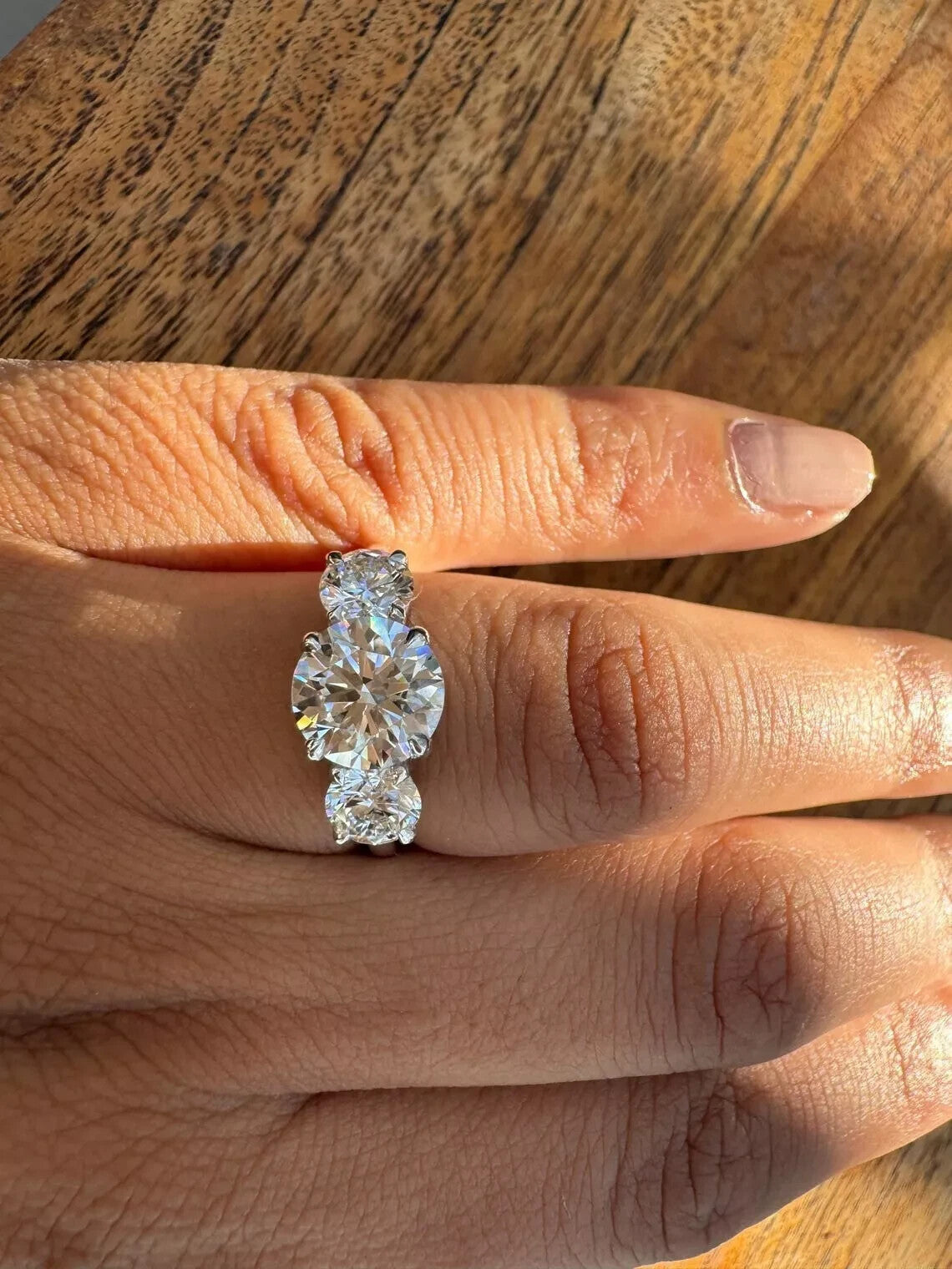 5.00 CT E VS1 Lab Grown Round Cut Diamond Three Stone Engagement Ring IGI 14k