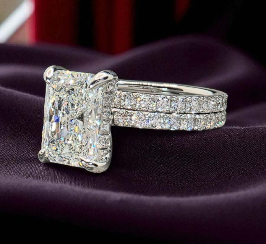 3.00 Ct E VS1 Lab Grown Radiant Diamond Ring With Band IGI Certified Diamond