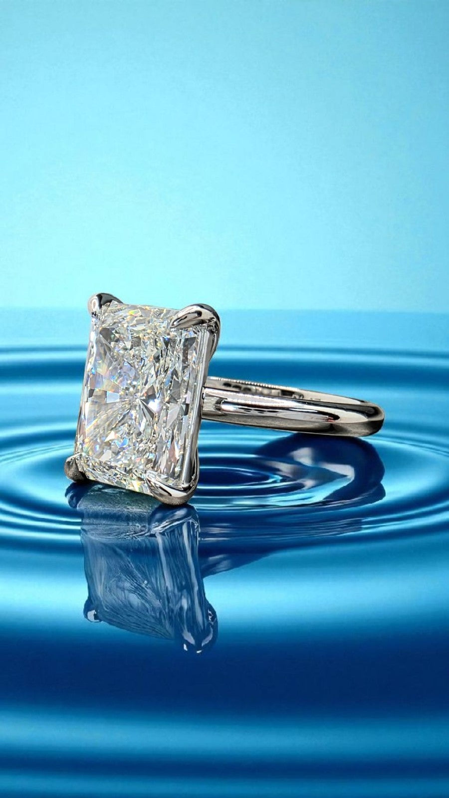 4.00 Carat D VS1 Platinum Radiant Cut Lab Grown Diamond Ring IGI Certified