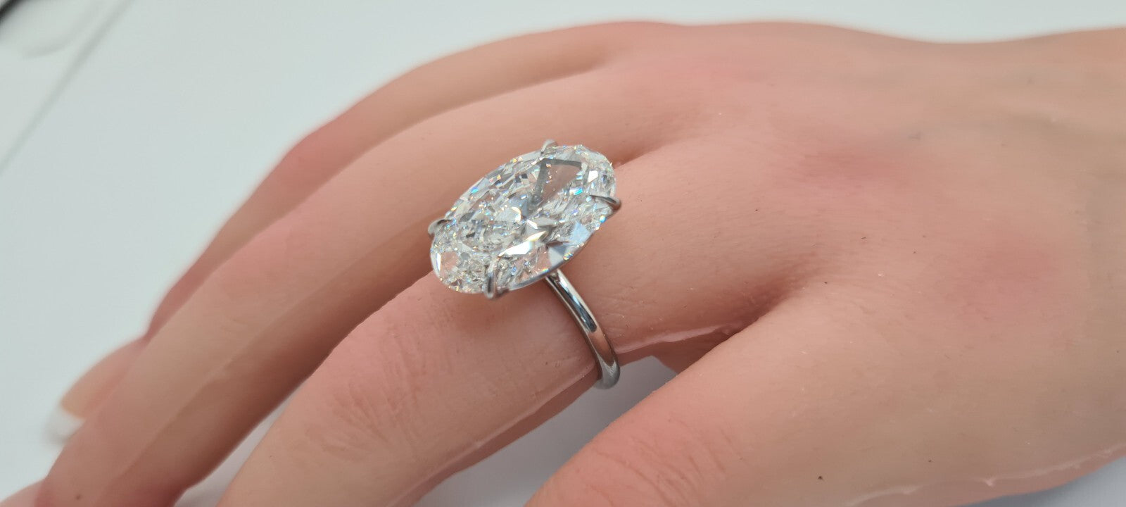 6.00 Ct F VS2 Oval Lab Grown Diamond Ring Set in Platinum IGI Certified