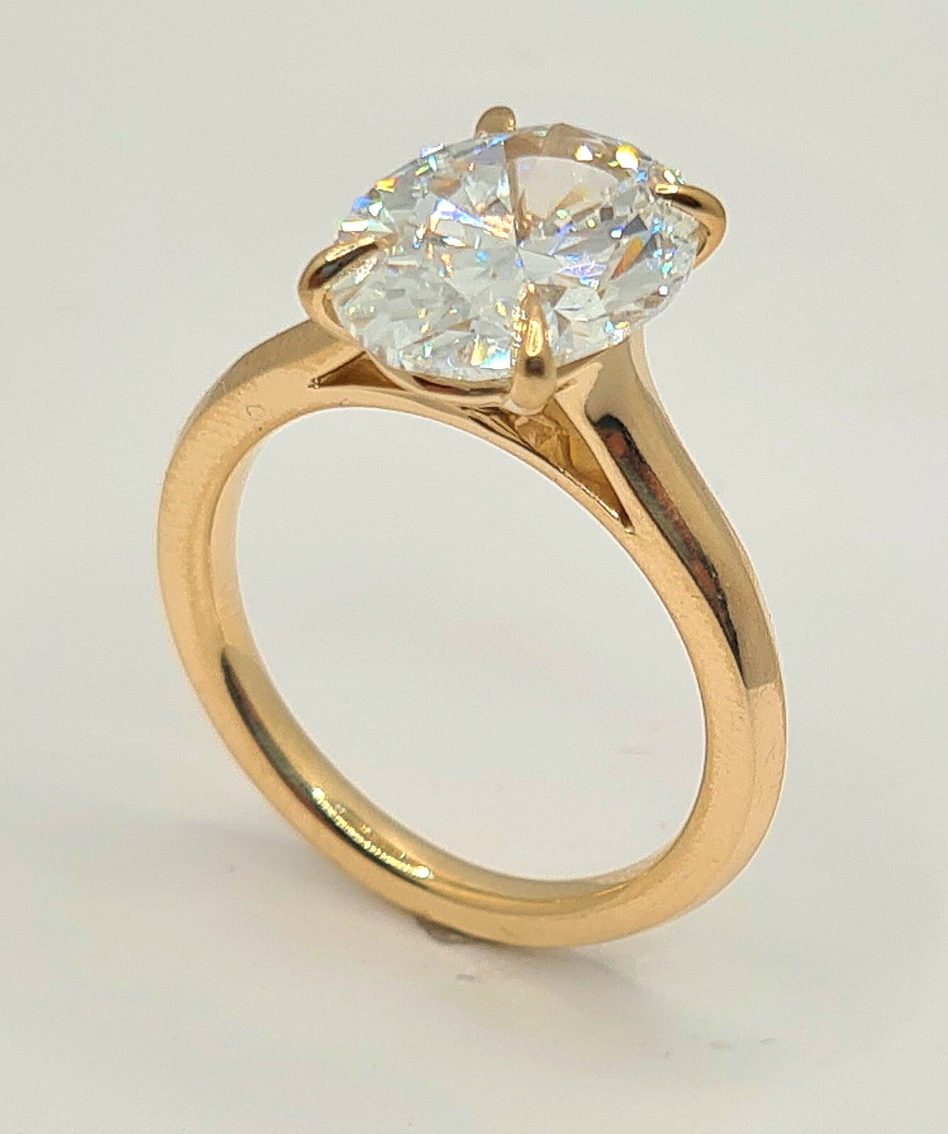 5.00 Ct Oval F VS1 18k Yellow Gold Lab Grown Diamond Ring IGI Certified