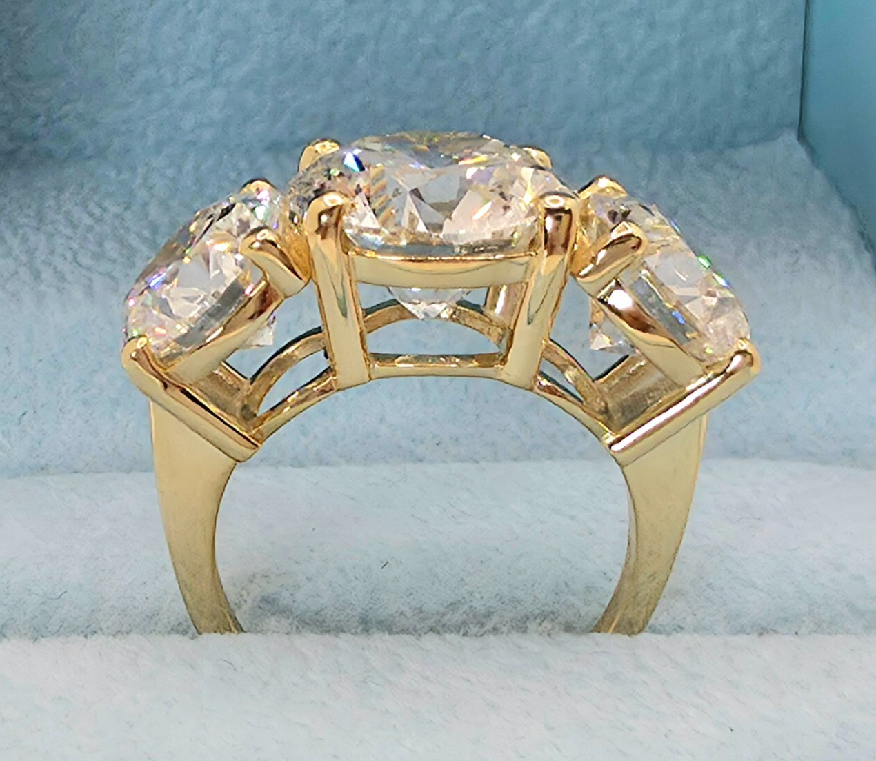 10.00 Carat Round Diamond E VS1 3 Stone Ring IGI Certified Lab Grown 14k Yellow