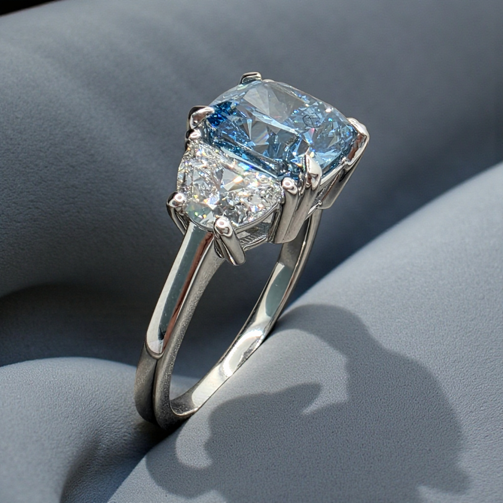 4.08 Ct IGI Certified Fancy Vivid Blue Cushion Lab Grown Diamond Ring Platinum