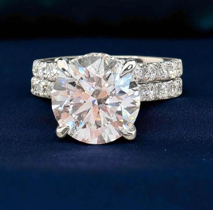 4.10 Ct D VS1 Round Lab Grown 14k Diamond Engagement Ring Set IGI Certified