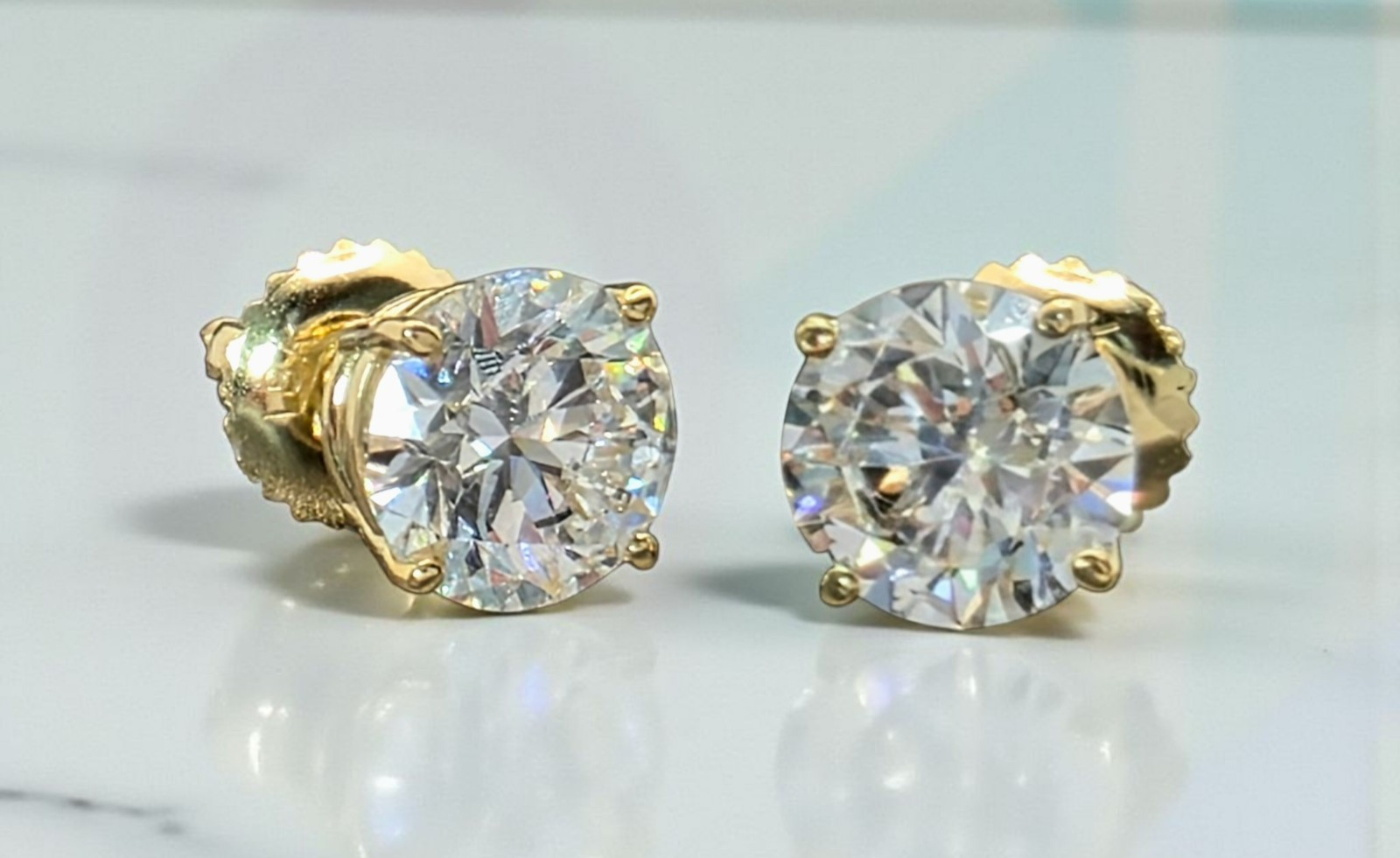 2.00 Ct D VVS2 IGI Certified Round Lab Grown Diamond Studs 14k Yellow Screw Back