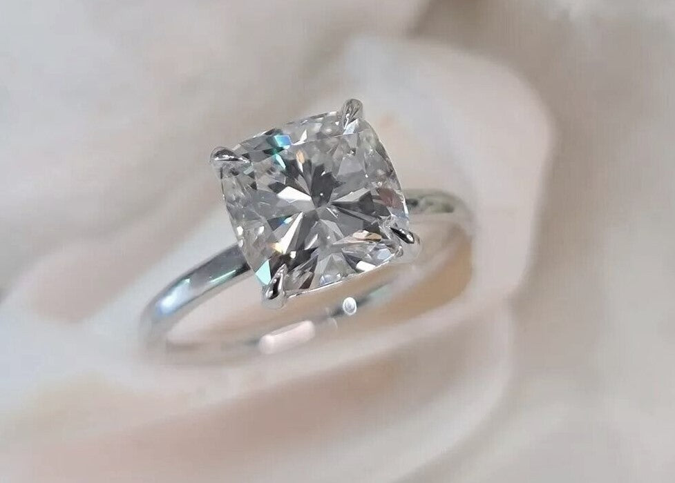 3.00 Ct F VS1 Cushion Cut IGI Certified Lab Grown Diamond Ring Set in Platinum
