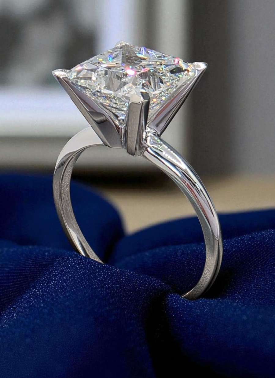 4.00 Ct E VVS2 Princess Cut Lab Grown Diamond Ring 14k Gold IGI Certified