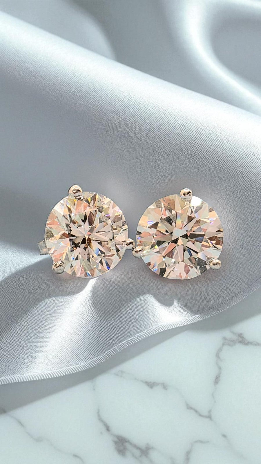 2 Ct Round 3 Prong D/F VVS-VS Lab Grown Diamond Stud Earrings 14k Gold Push Back