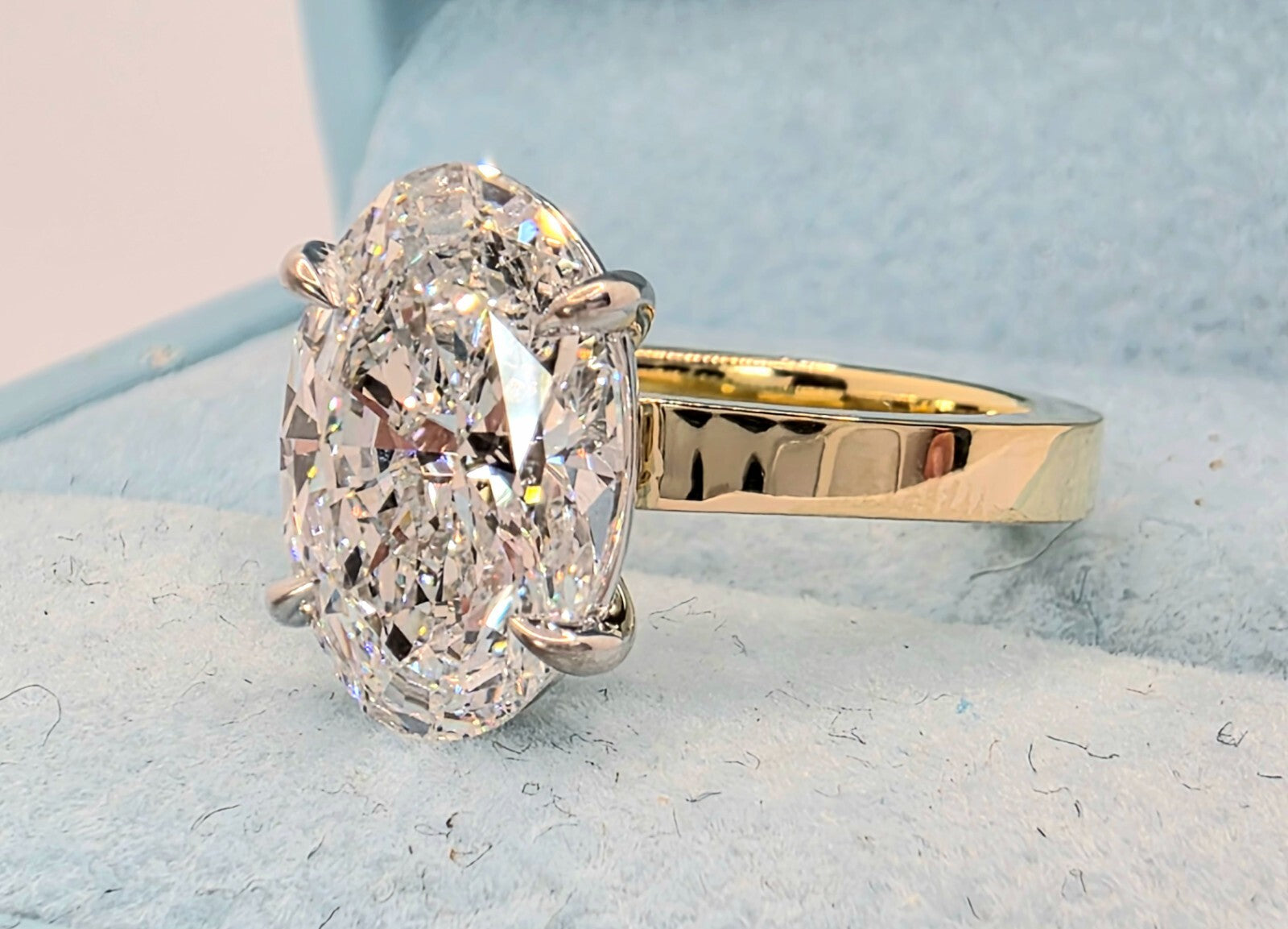 5.00 Ct D VS1 Round Solitaire Oval Lab Grown Diamond Ring IGI Certified 18k