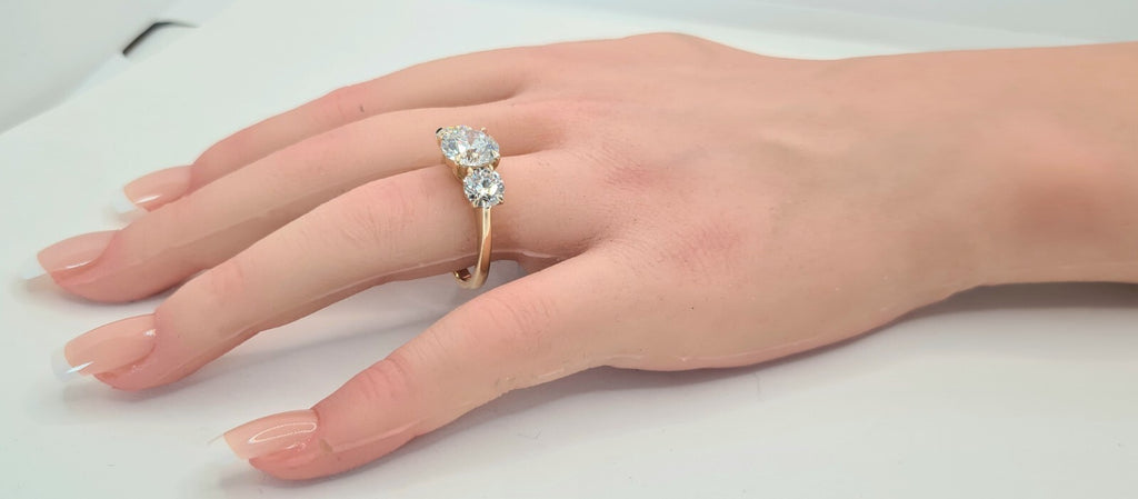 5.00 Ct E VS1 Lab Grown Round Cut Diamond Three Stone Ring IGI 14k Yellow