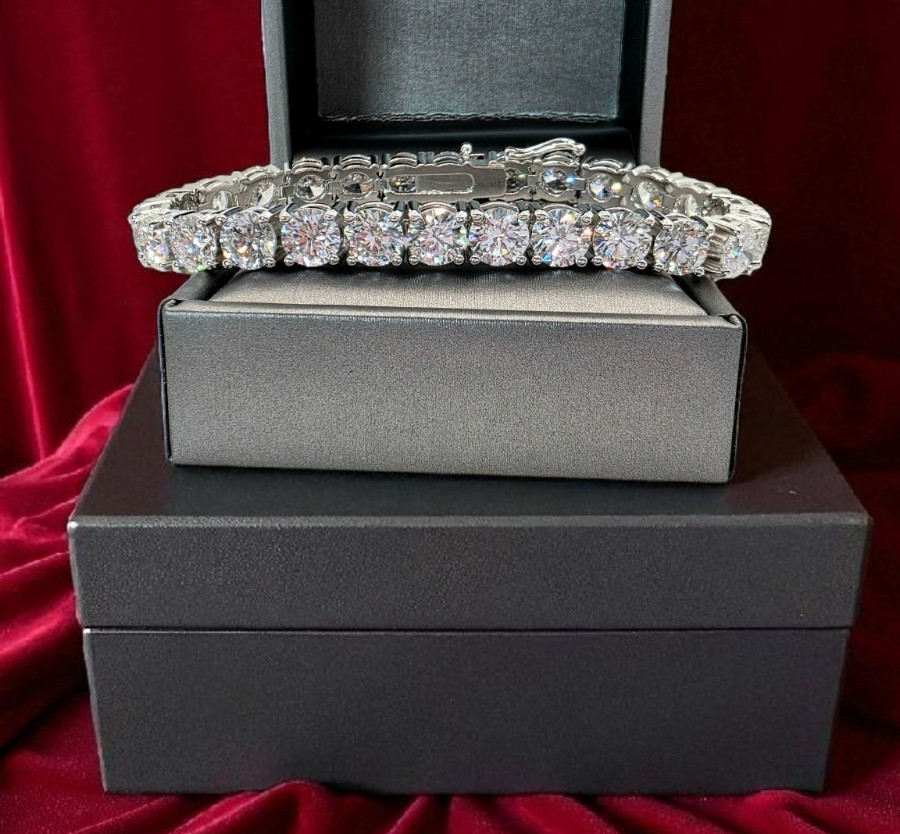 27.00 Ct D-F VVS Lab Grown Diamond Bracelet 14k White Gold GIA Authenticated