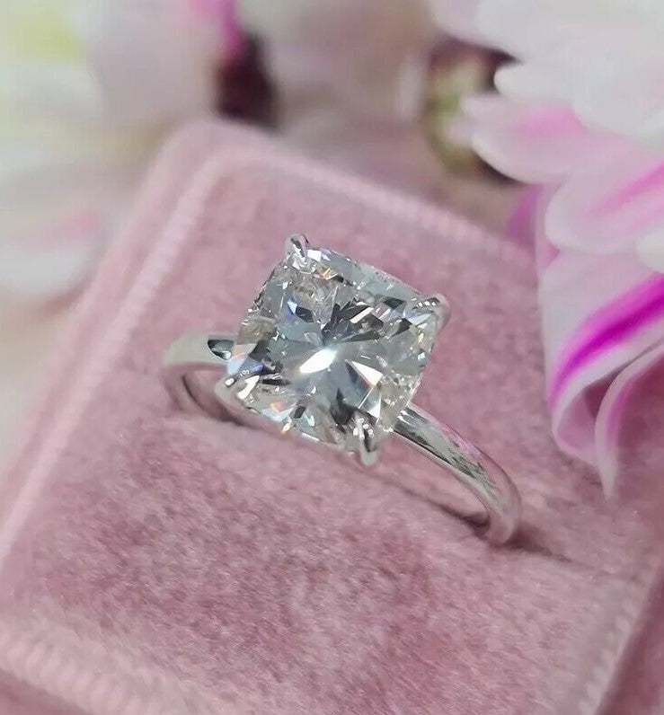 3.00 Ct F VS1 Cushion Cut IGI Certified Lab Grown Diamond Ring Set in Platinum