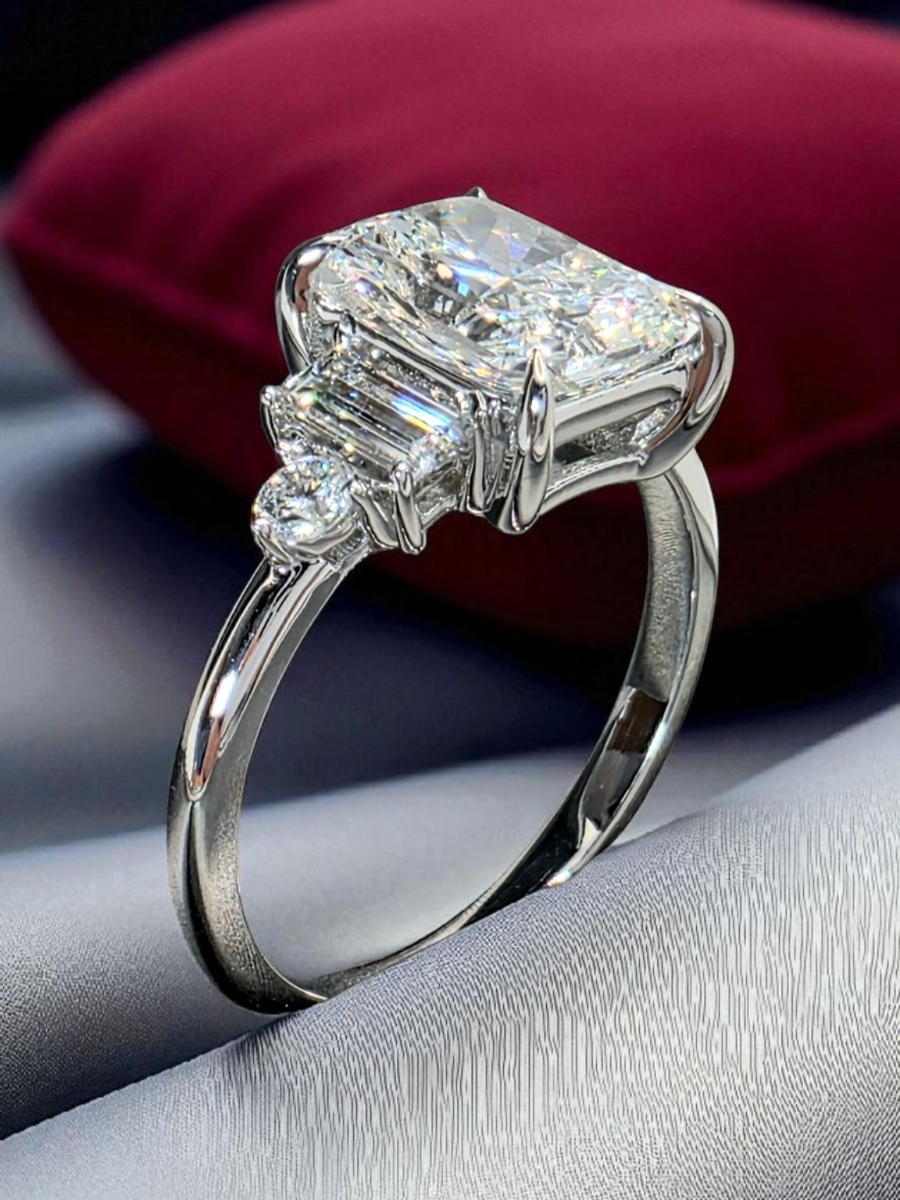 2.30 Ct Radiant D VS1 Platinum Lab Grown Diamond Ring IGI Certified