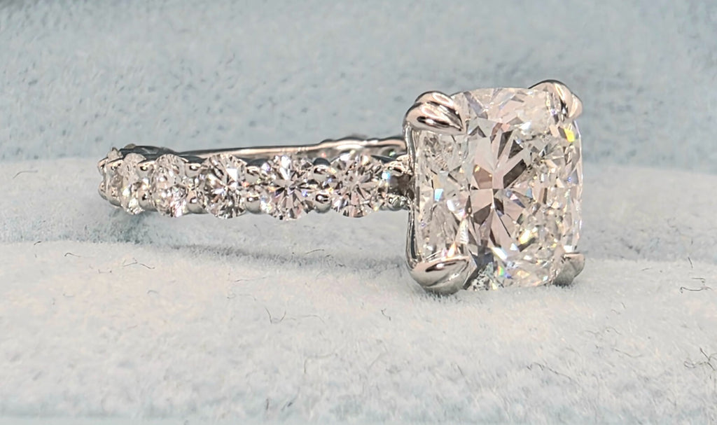 4.60 Ct D VS1 Cushion Diamond Engagement Ring IGI Certified Lab Grown 14k White