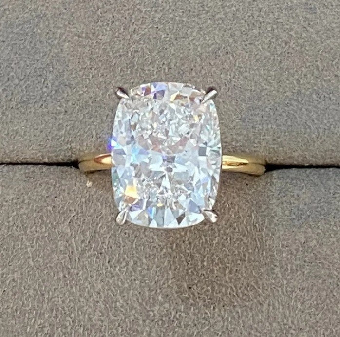 5.00 Cushion F VS1 18k Yellow Lab Grown Diamond Ring IGI Certified