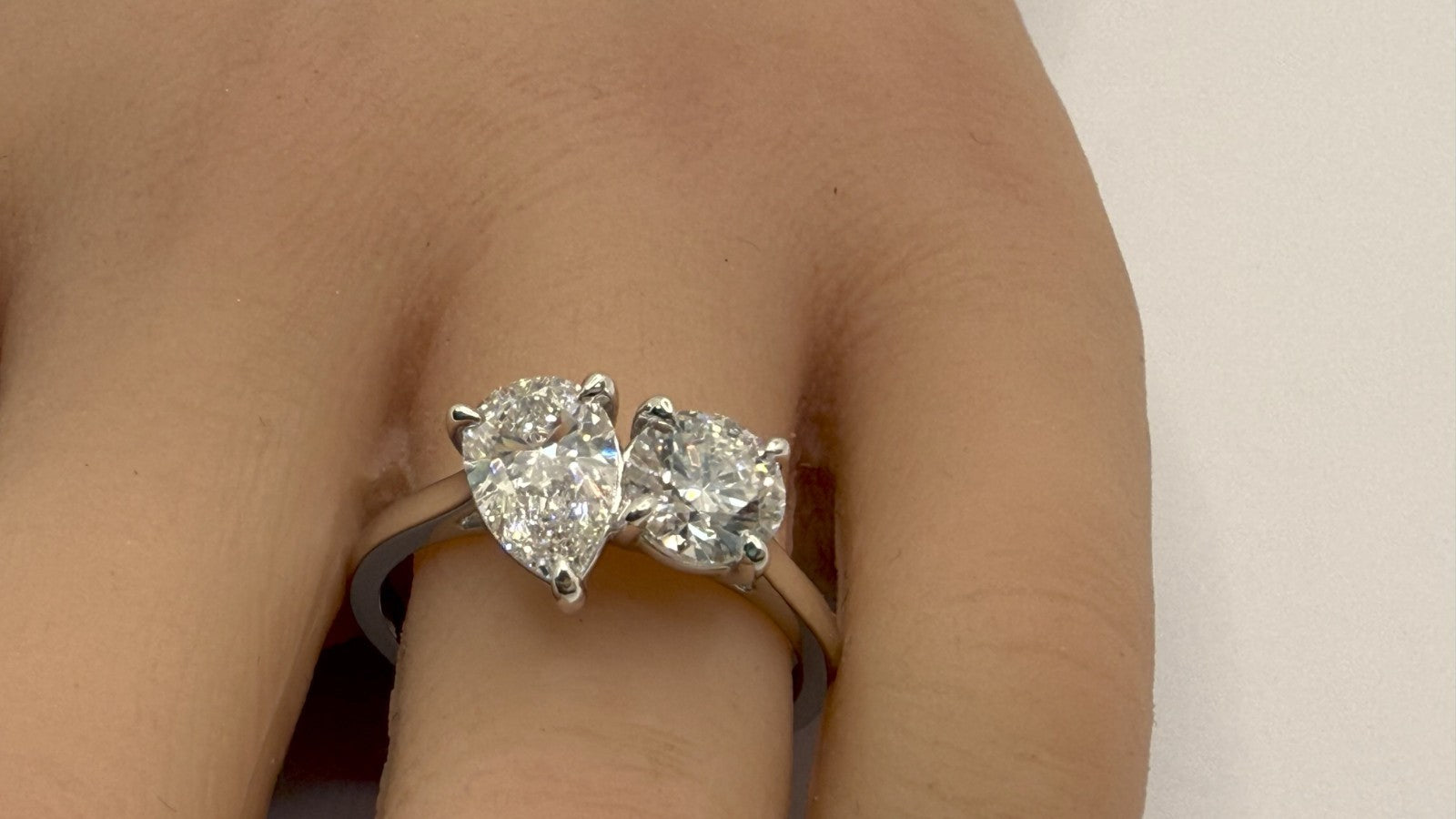 2.25 Ct D VS1 Toi et Moi Diamond Ring IGI Certified Lab Grown Platinum