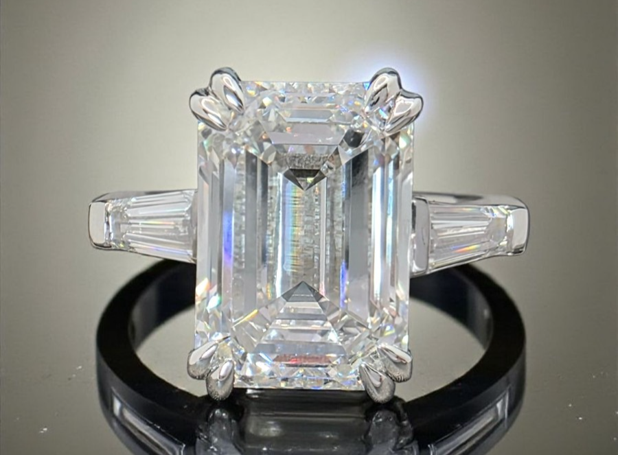 6.50 Ct E VS1 Emerald Cut Lab Grown Diamond Ring IGI Certified Platinum GIA Auth