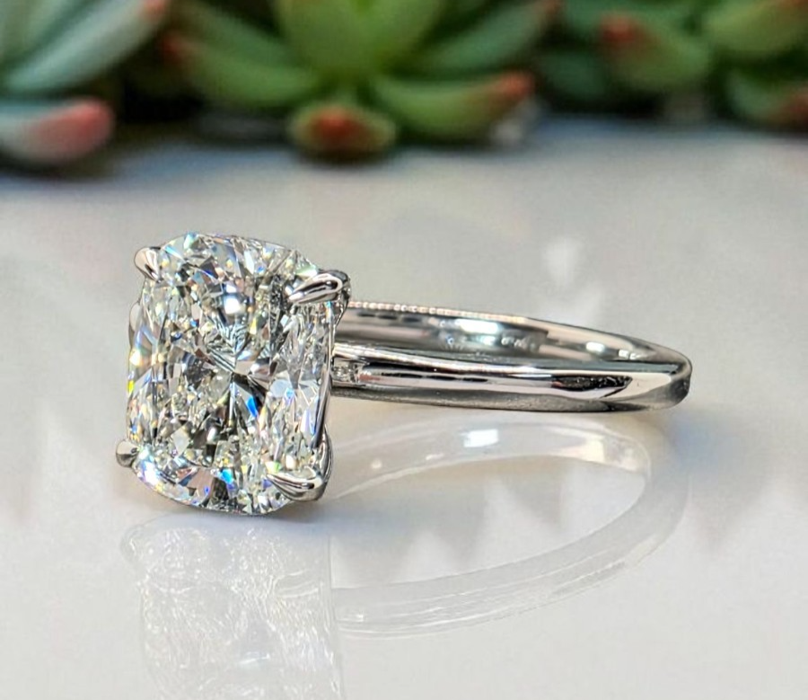 2.50 Ct E VS1 Cushion Cut Diamond Ring Lab Grown Diamond IGI Certified 14k Gold
