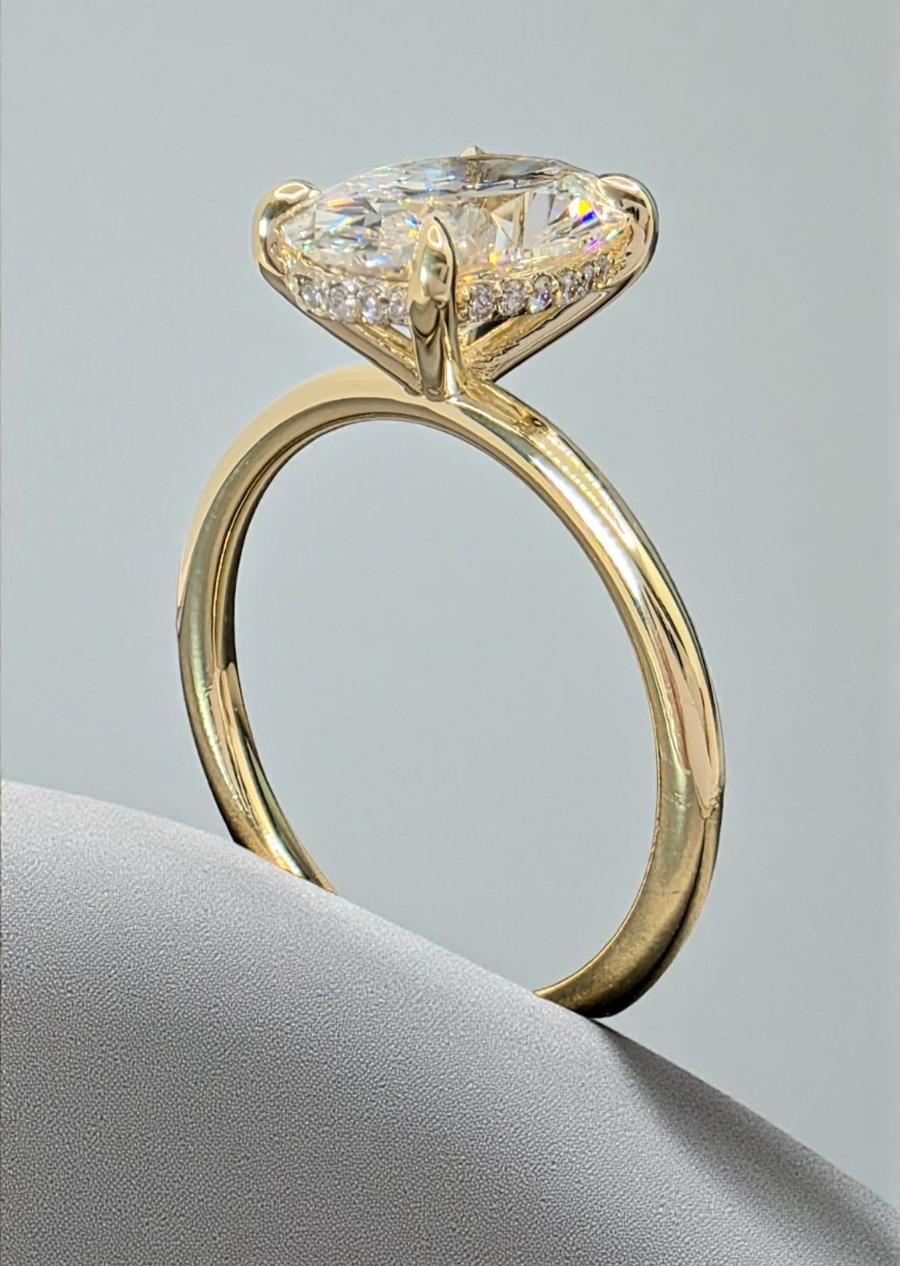 3.07 Carat D VS1 Oval Halo Lab Grown Diamond Ring 14k Yellow Gold IGI Certified