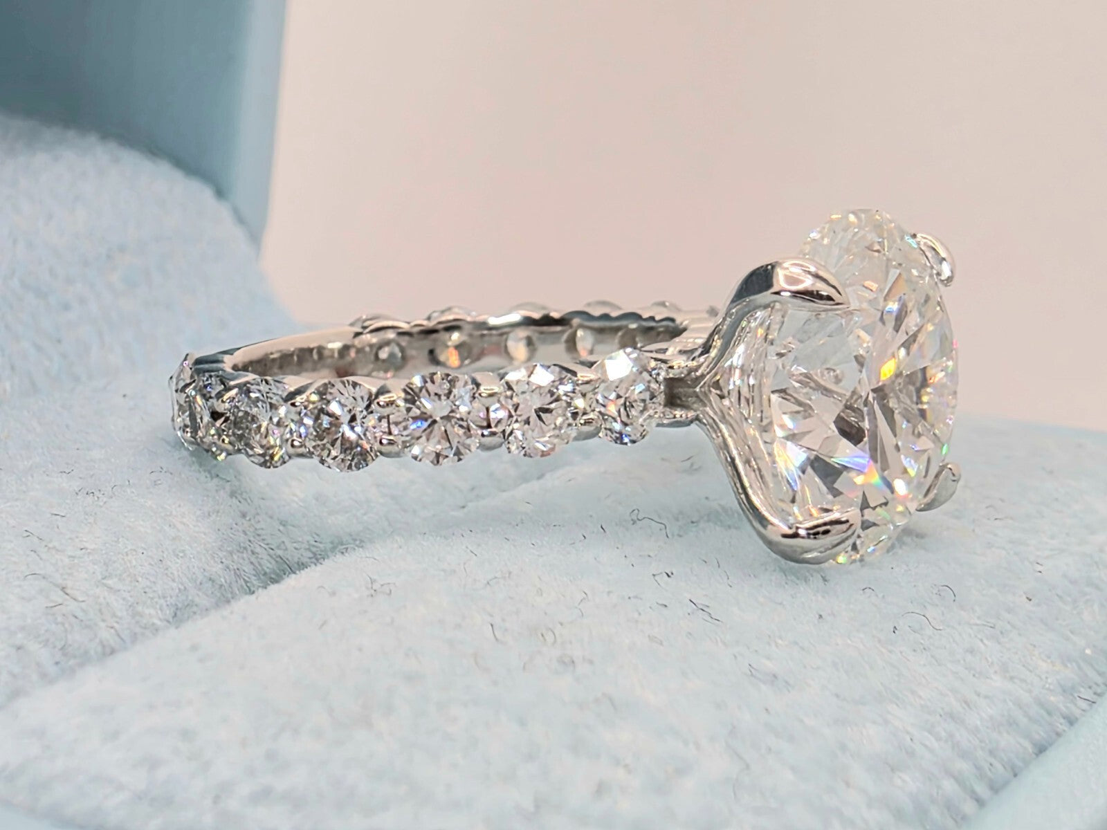 4.60 Ct F VS1 Round Diamond Engagement Ring IGI Certified Lab Grown 18k Yellow