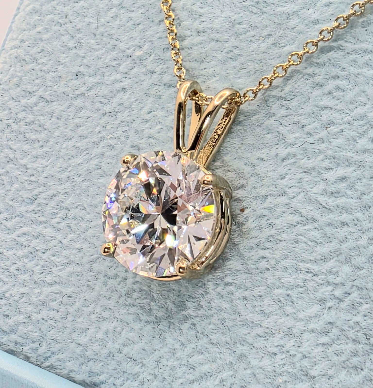 2.00 Ct D VS1 Lab Grown Diamond Solitaire Pendant 14k with Chain IGI Certified