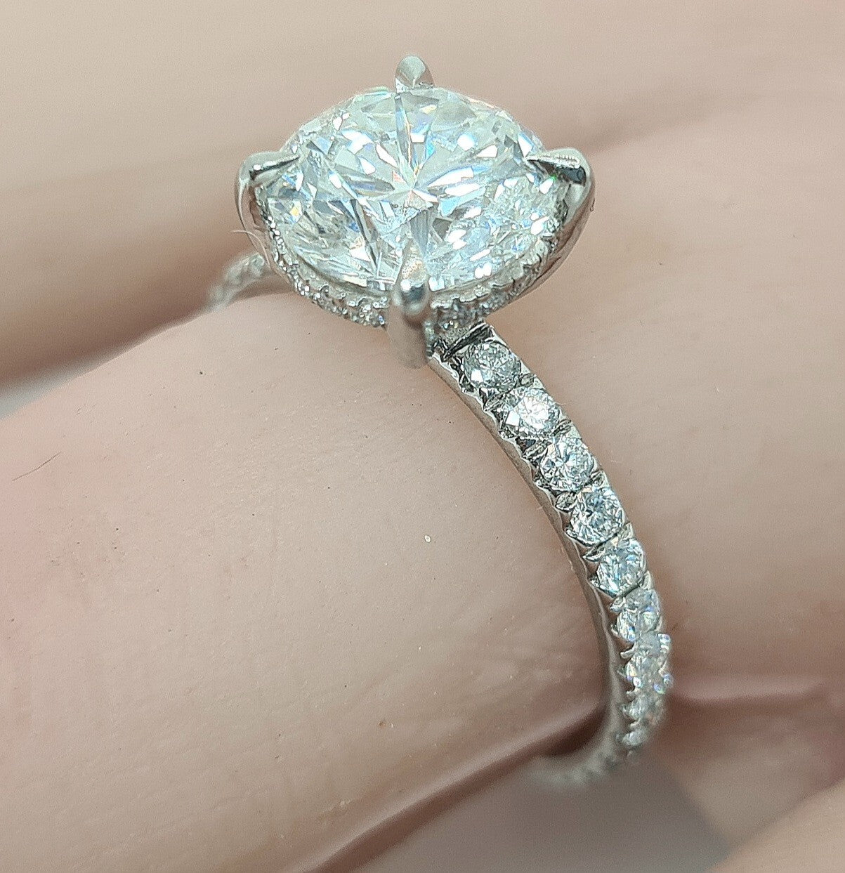 2.52 Ct G VS1 Lab Grown Round Diamond Engagement Ring IGI Certified 14k White