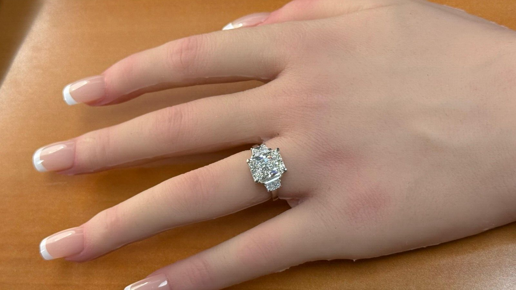 4.60 Carat E VS1 Platinum Radiant Cut Lab Grown Diamond Ring IGI Certified