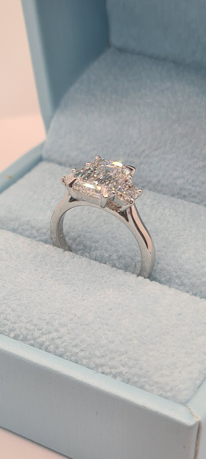 3.00 Carat Lab Grown Diamond 3 Stone Ring D VS1 IGI Certified Platinum