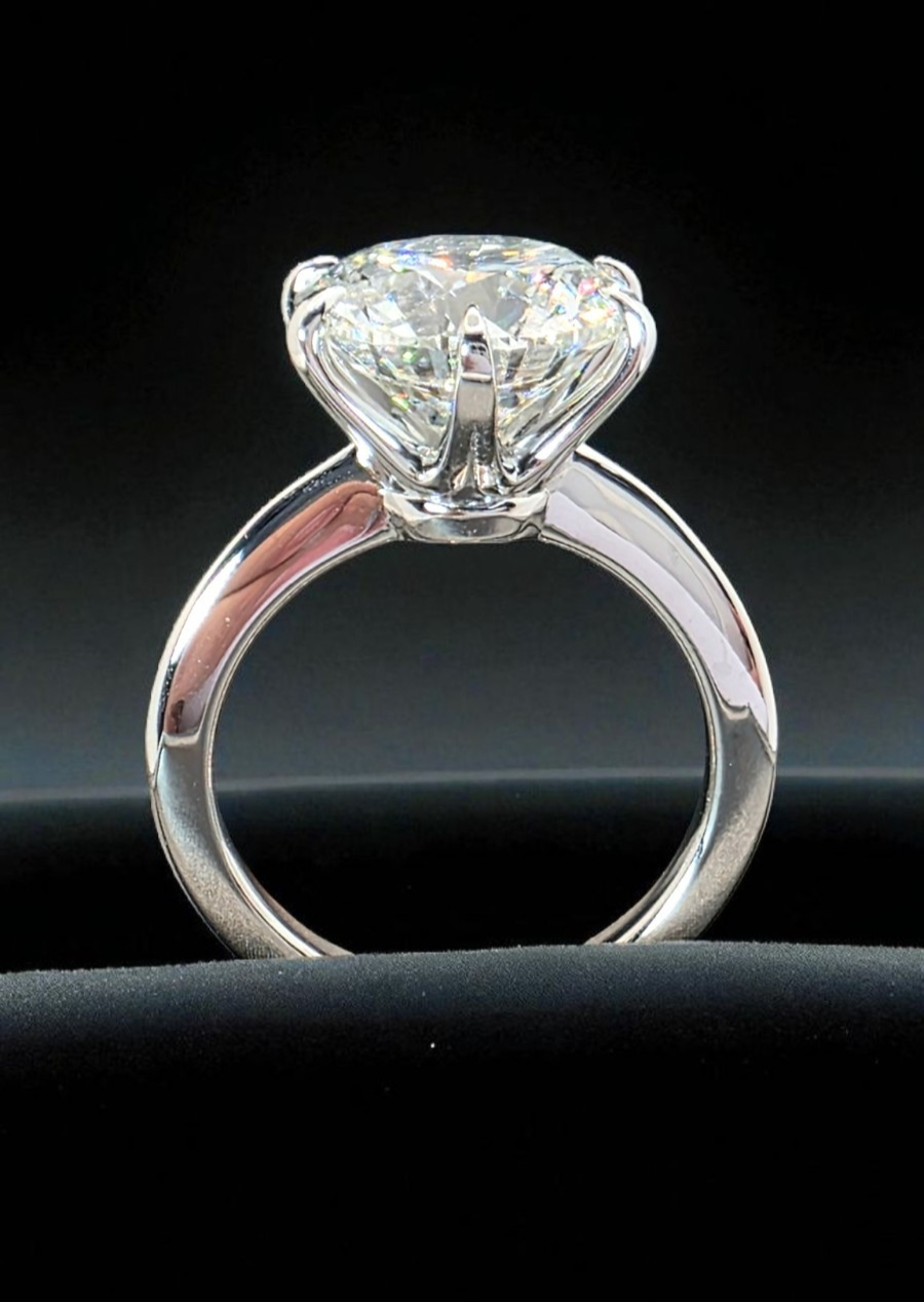 4.00 Ct D VS1 Round Solitaire Platinum Lab Grown Diamond Ring IGI Certified