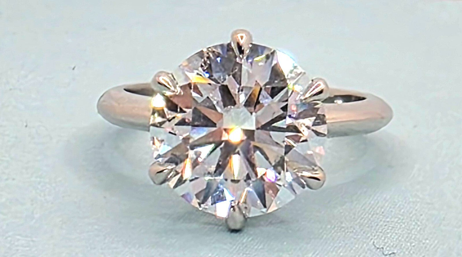 10.00 Ct F VS1 Round Solitaire Platinum Lab Grown Diamond Ring IGI Certified