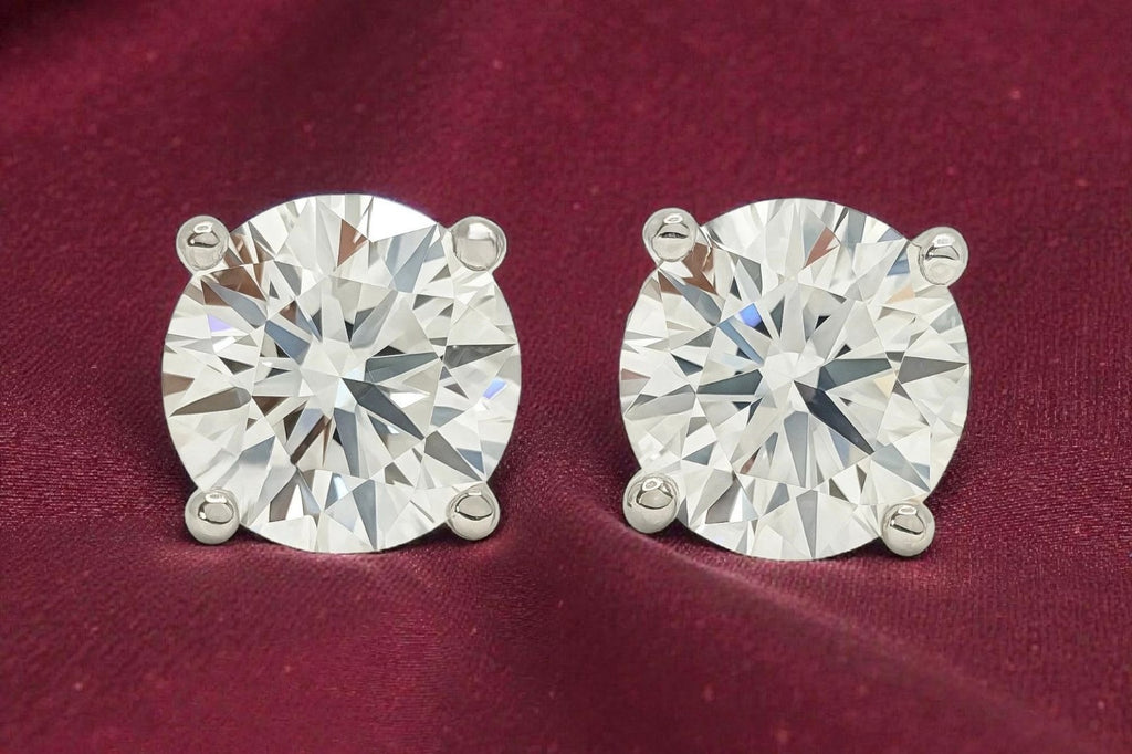 2.00 Ct E VVS2 Ct Round Lab Grown Diamond Studs Screw Back 14k IGI Certified