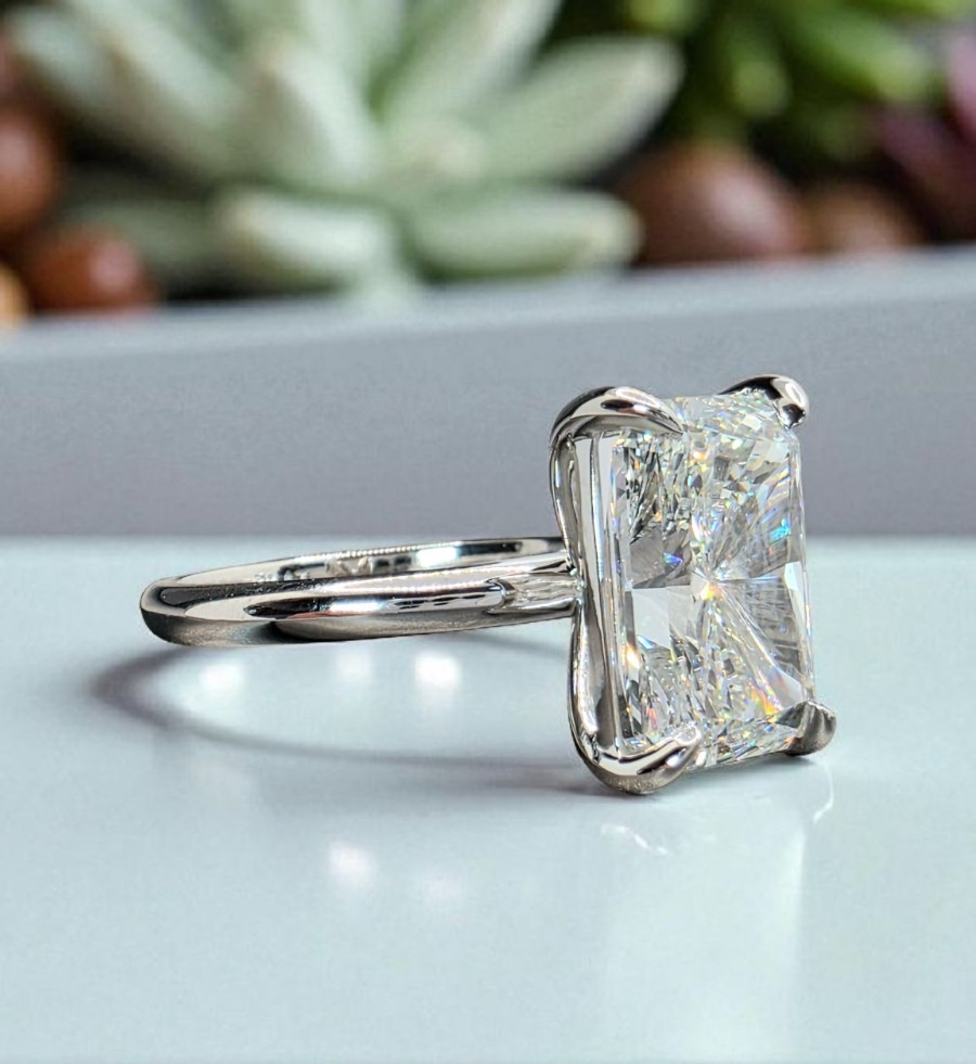 3.00 Carat D VS1 Platinum Radiant Cut Lab Grown Diamond Ring IGI Certified