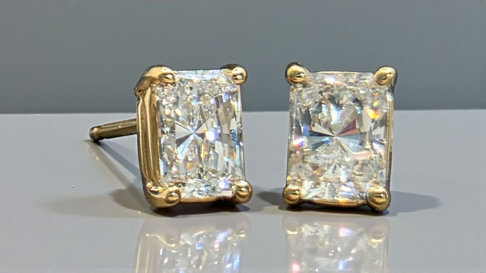 2.00 Ct E VS1 Radiant Lab Grown Diamond Stud Earrings 14k Gold Push Back IGI GIA