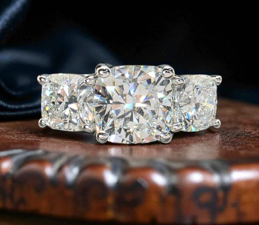 4.50 CT E VS1 Lab Grown Cushion Platinum Diamond Engagement Ring IGI