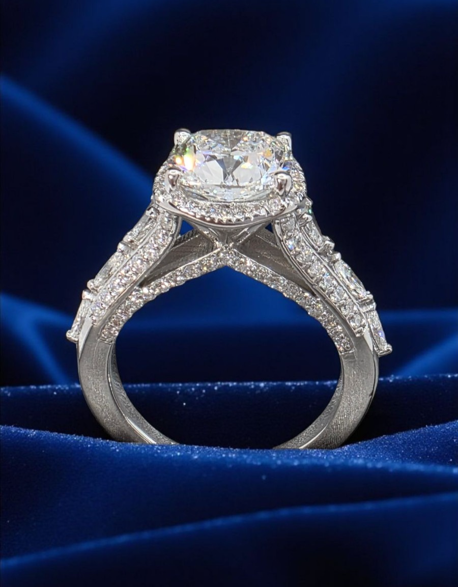 4.00 Ct E VS1 Lab Grown Cushion Diamond Engagement Ring IGI Certified 14k White