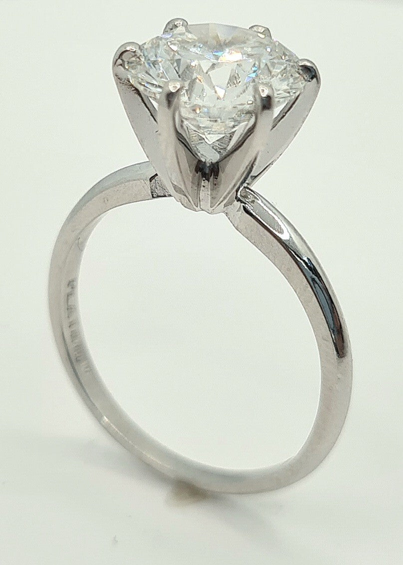 4.00 Ct E VVS2 Round Solitaire Lab Grown Diamond Ring IGI Certified
