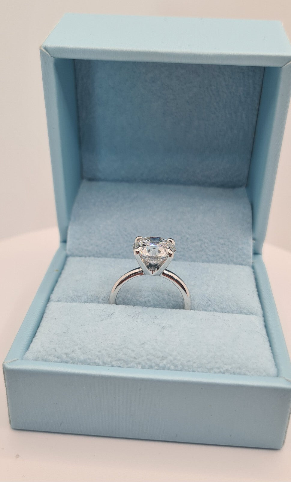 4.00 Ct E VS1 Round Solitaire Platinum Lab Grown Diamond Ring IGI Certified XXX